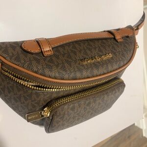 NWT Michael Kors Erin XS Waist Pack Fanny Pack